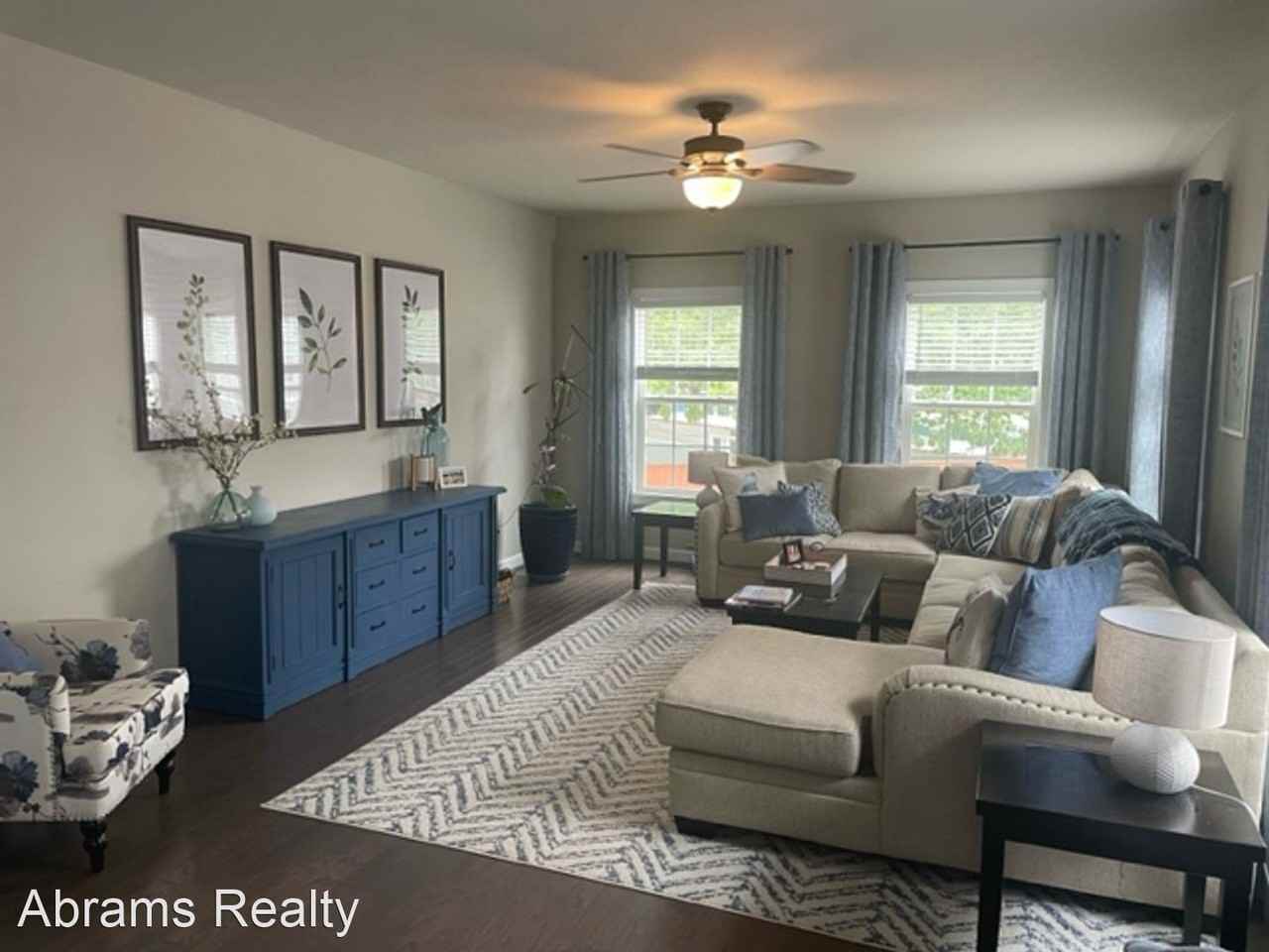 918 13th St - Photo 2 of 27