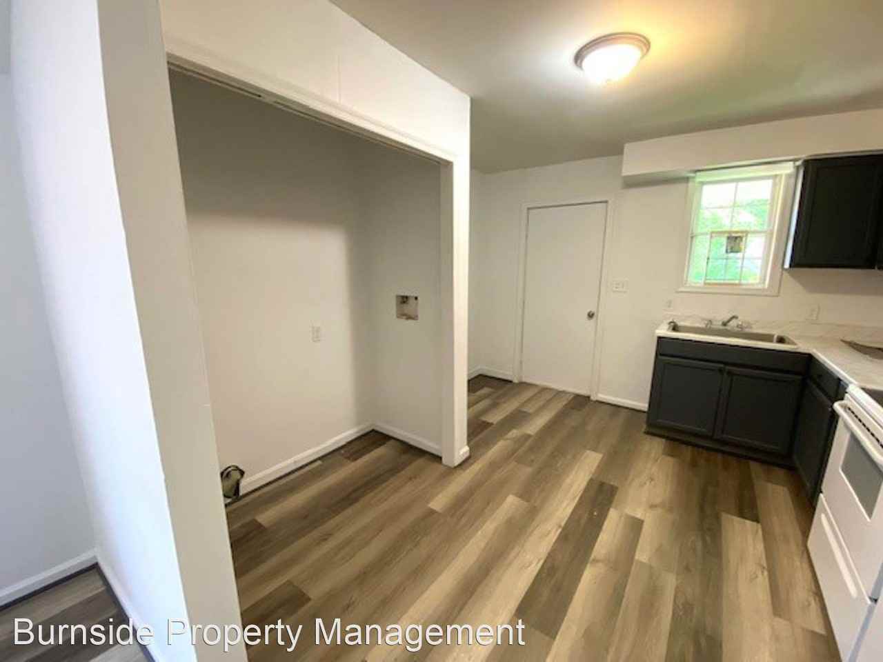 308 1/2- 310 Jonathan Street - Photo 3 of 14