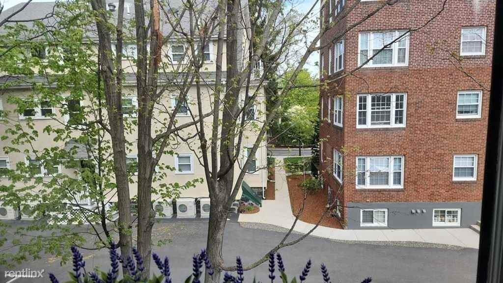 67 Walker St #4 - Photo 2 of 11