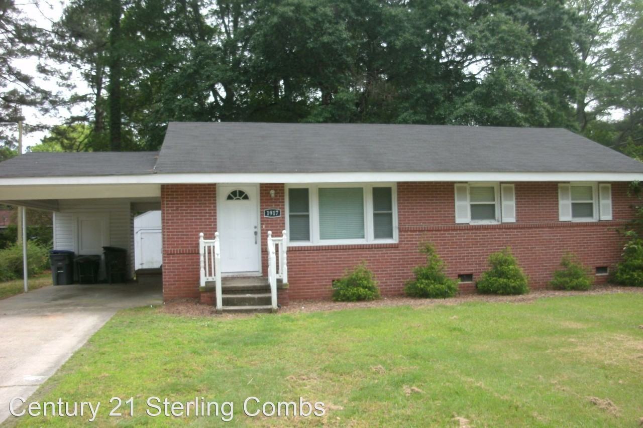 1917 Beverly Rd, Rocky Mount, NC 27801 3 Bedroom House for 900/month