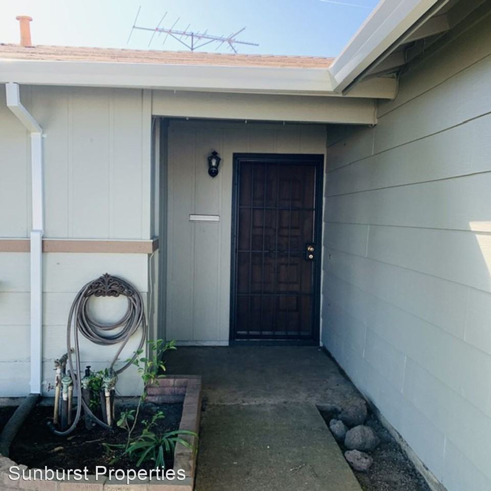 5320 Andrea Blvd - Photo 3 of 49