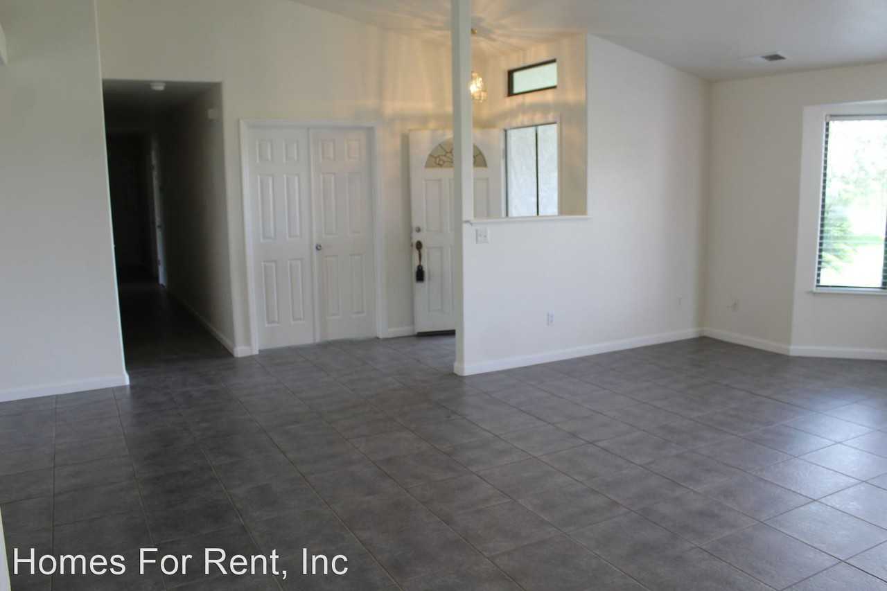 28544 Indian Reservation Rd - Photo 3 of 14