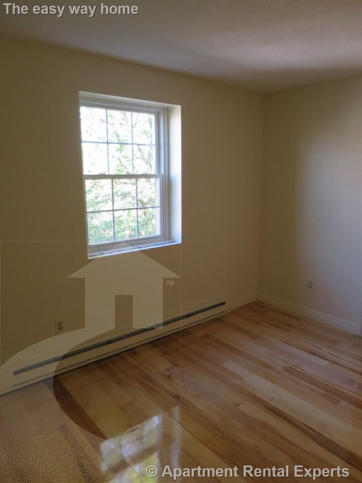 21 Franklin St #14 - Photo 6 of 10