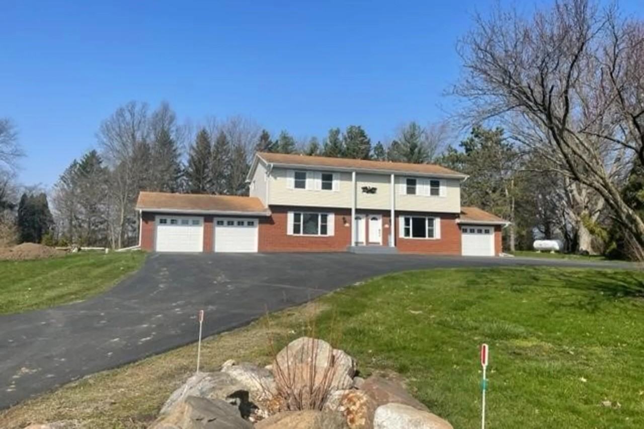 232 S 100 W - Photo 2 of 23