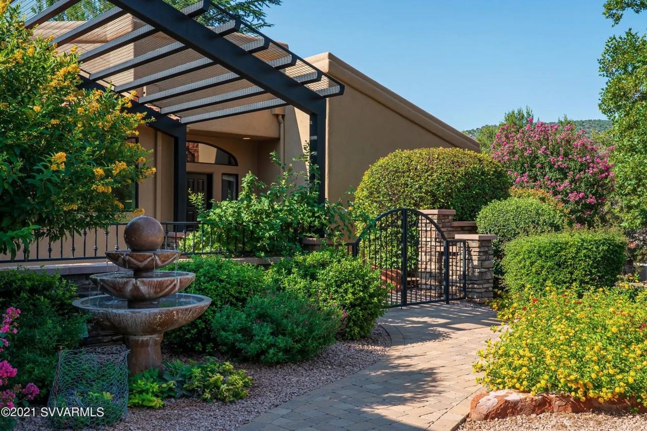 185 Merry Go Round Rock Rd - Photo 3 of 42