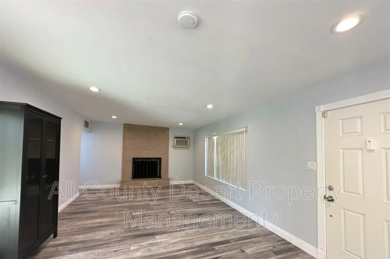 44571 San Pablo Ave - Photo 2 of 7