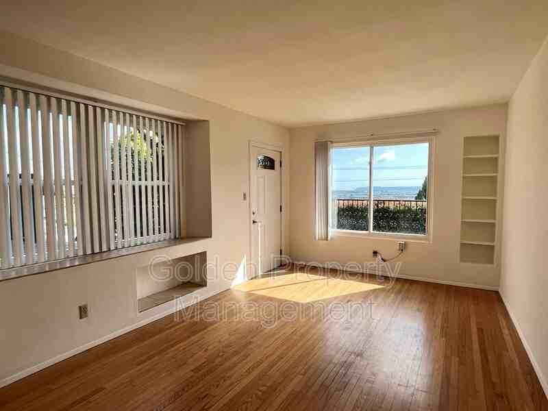 1410 Sassafras St - Photo 3 of 14