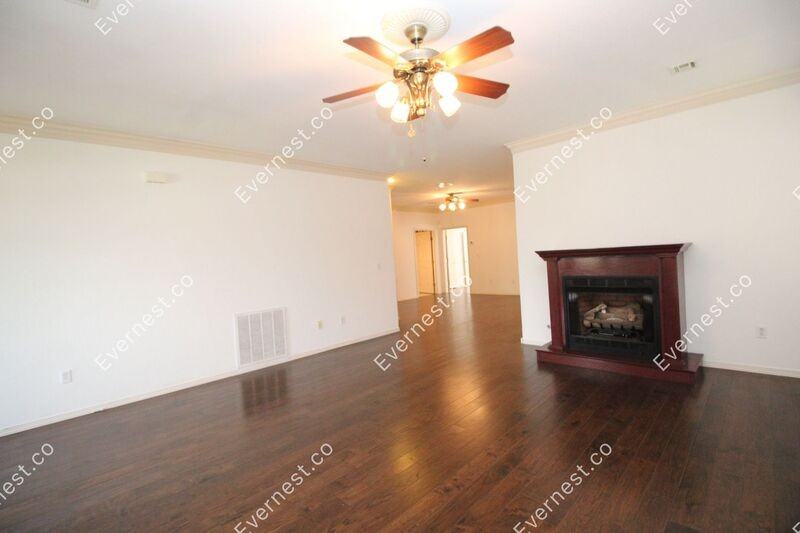 1122 S Canton Ave - Photo 2 of 18