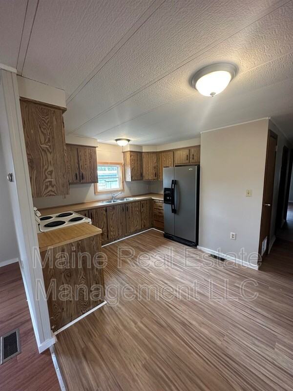 33 Pheasant Hill Trailer Park #33 - Photo 2 of 9