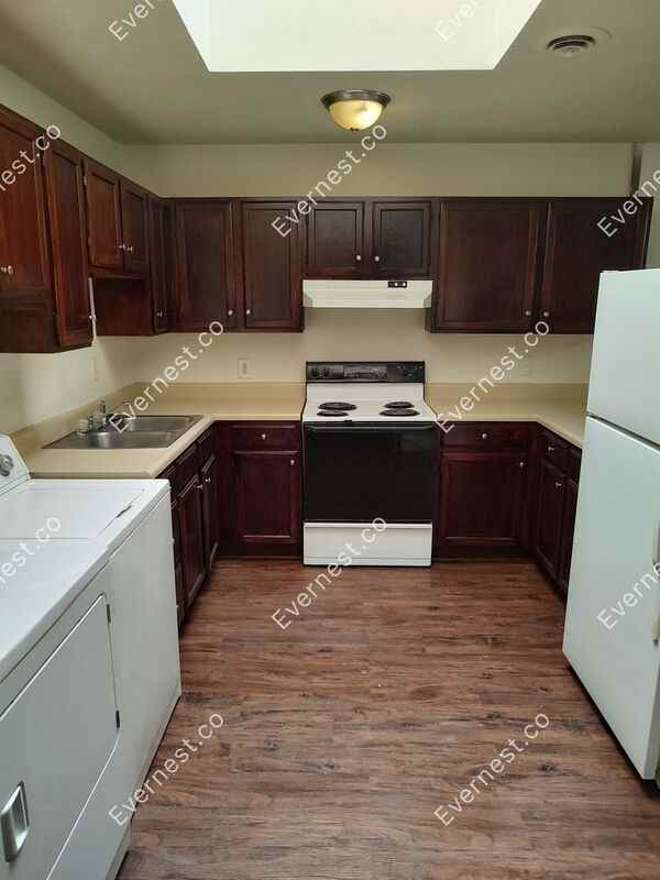 2929 Flora Ave - Photo 2 of 21