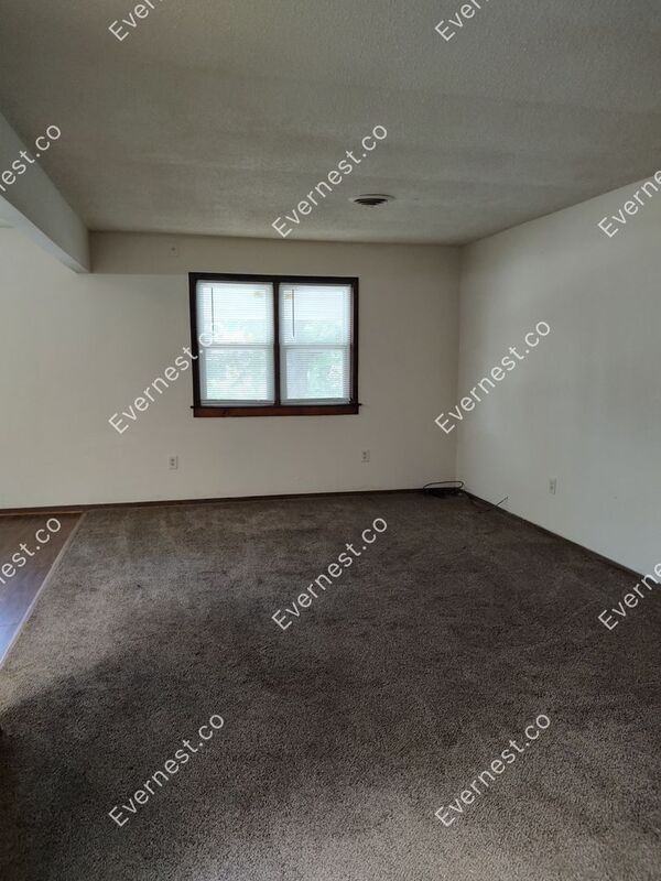 2929 Flora Ave - Photo 3 of 21