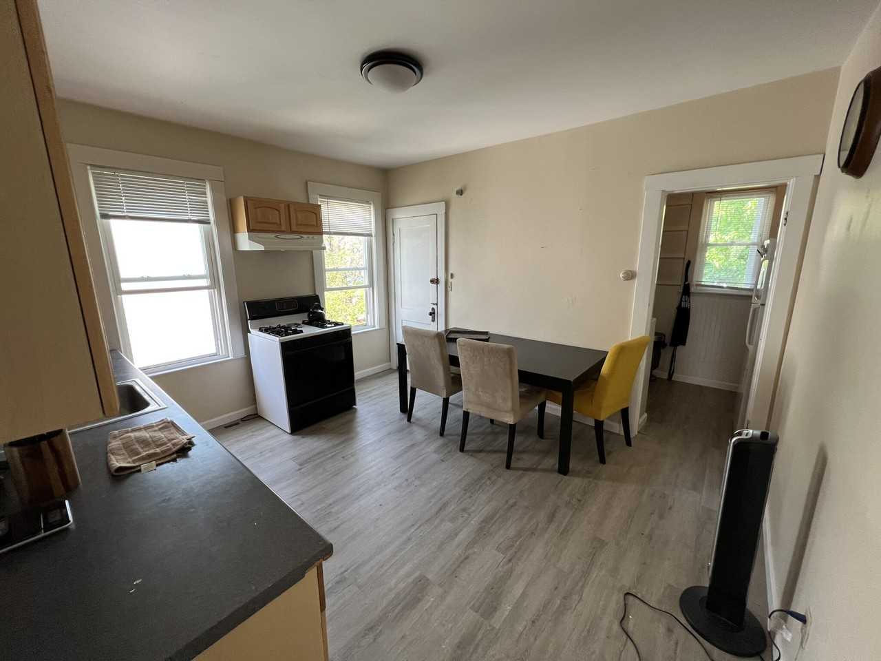 33 Fairbanks St #3 - Photo 5 of 24
