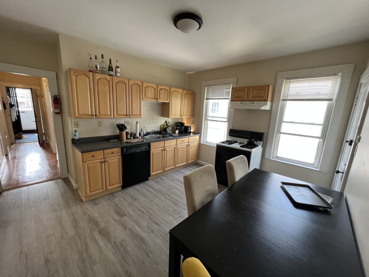 33 Fairbanks St #3 - Photo 4 of 24