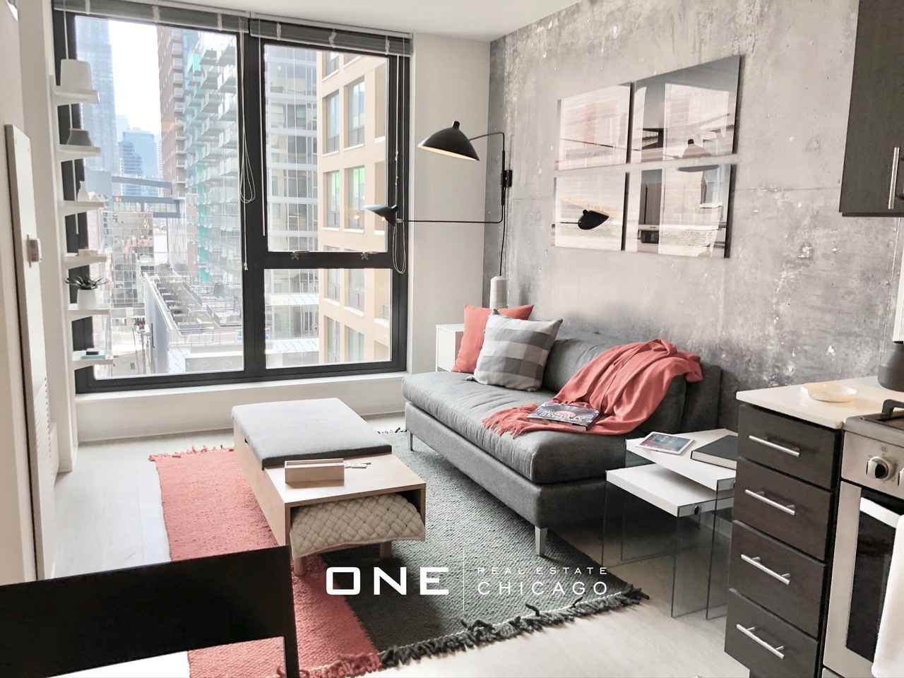 W Superior St #6 - Photo 2 of 20