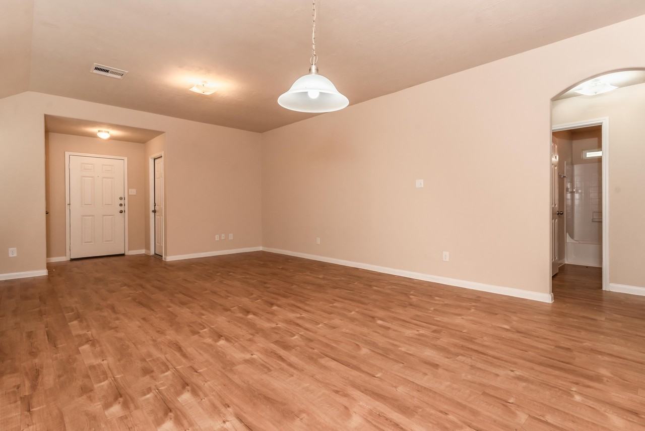 4124 Twinleaf Dr - Photo 3 of 7