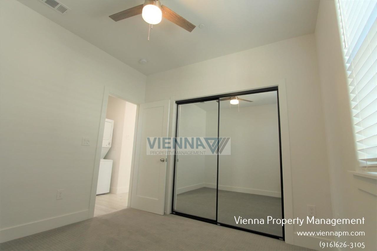 208 Manzanita Ave - Photo 7 of 10