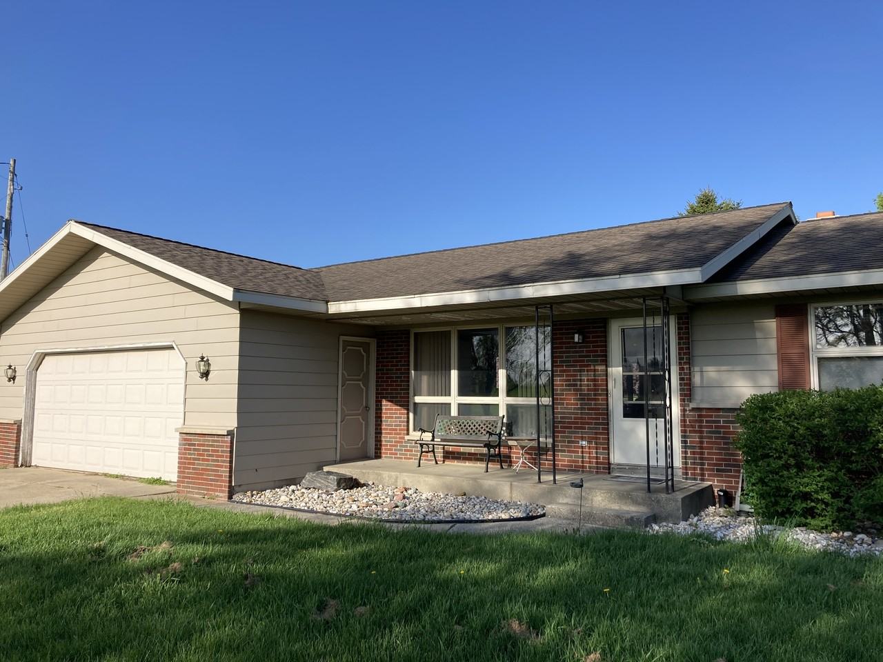 4537 21st St - Photo 2 of 37