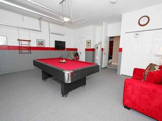 2630 Daulby St - Photo 2 of 9