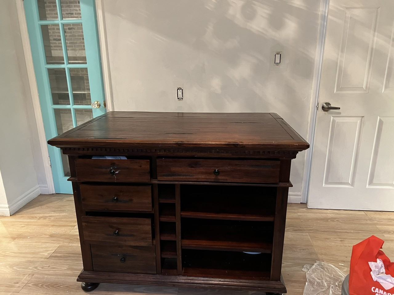 212 Niagara St - Photo 3 of 6