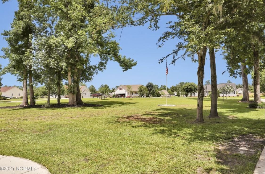 367 Knollwood Dr #NA - Photo 2 of 20