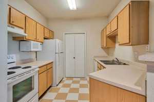featured image of 4375 N Major Dr