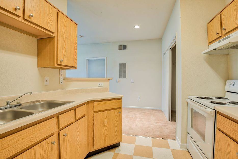 Breakwater Bay - Photo 6 of 20