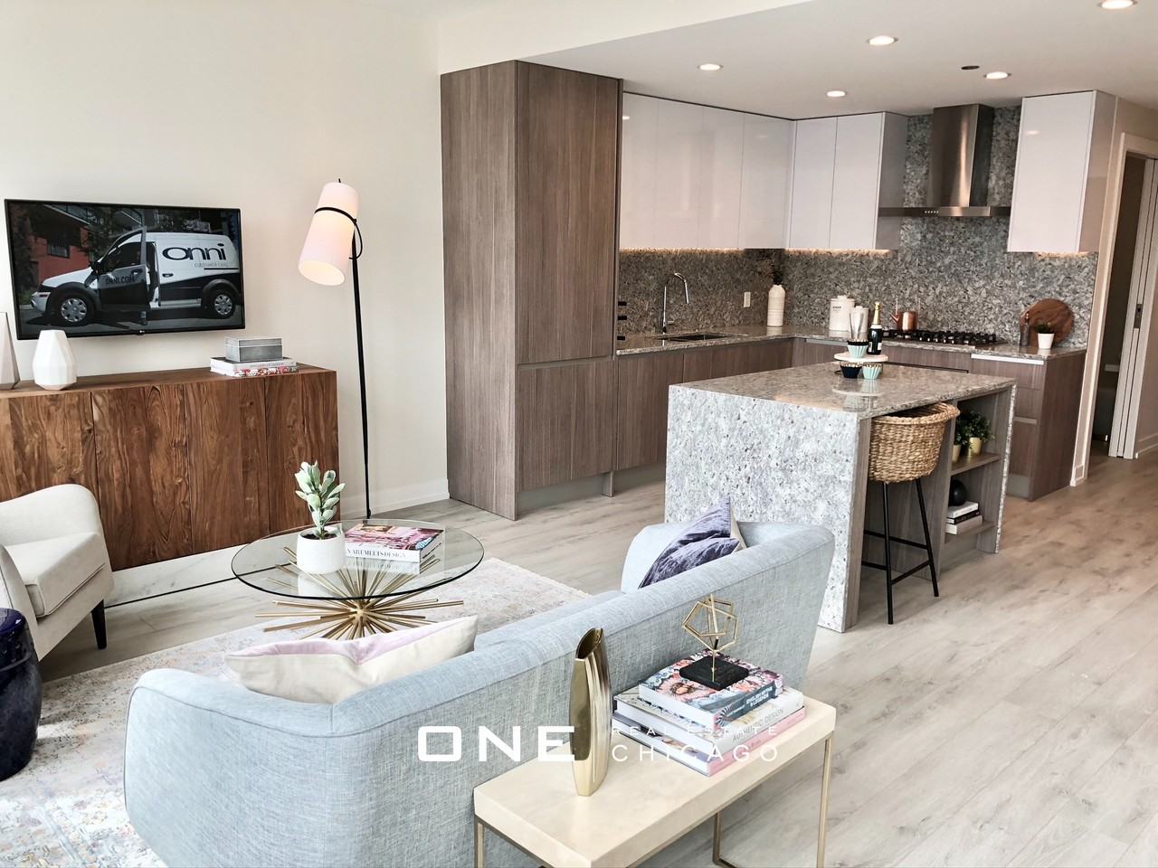 N Wells St #4 - Photo 3 of 14