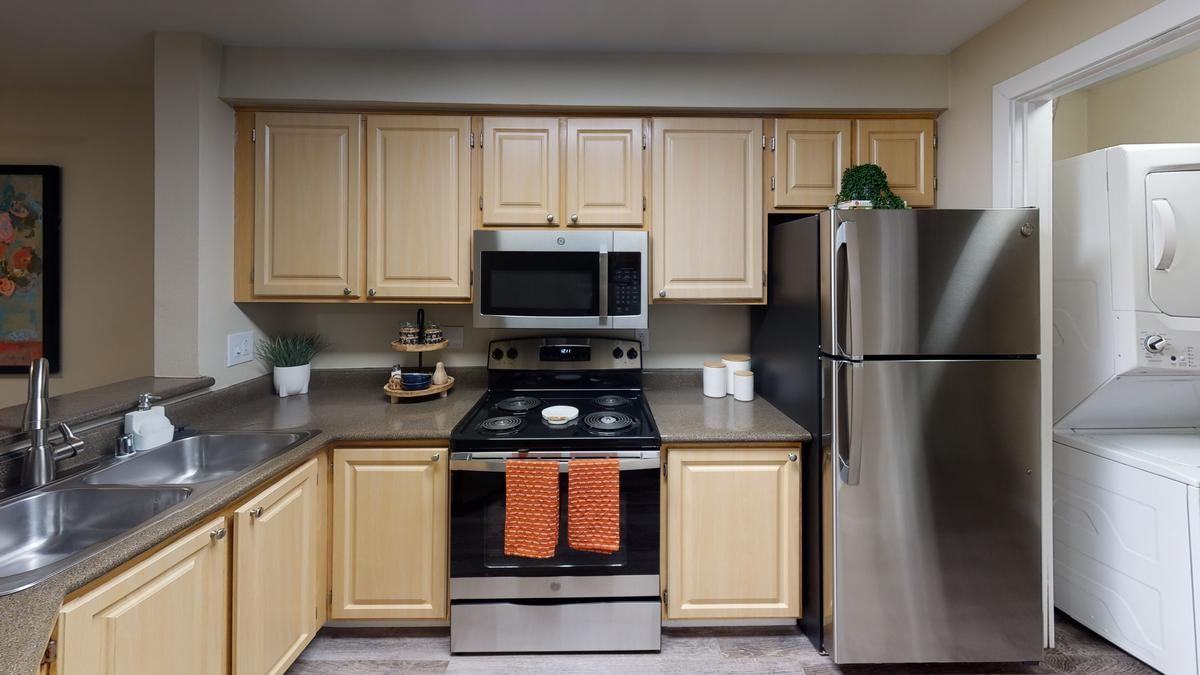 8935 160th Ave Ne - Photo 2 of 21