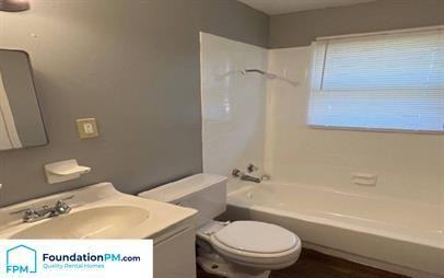 4977 8th Rd - Photo 2 of 8
