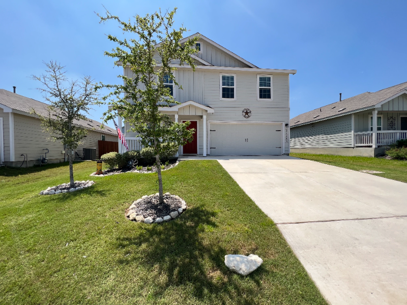 31585 Nimbus Dr - Photo 2 of 50