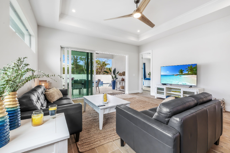 789 109th Ave N - Photo 3 of 28