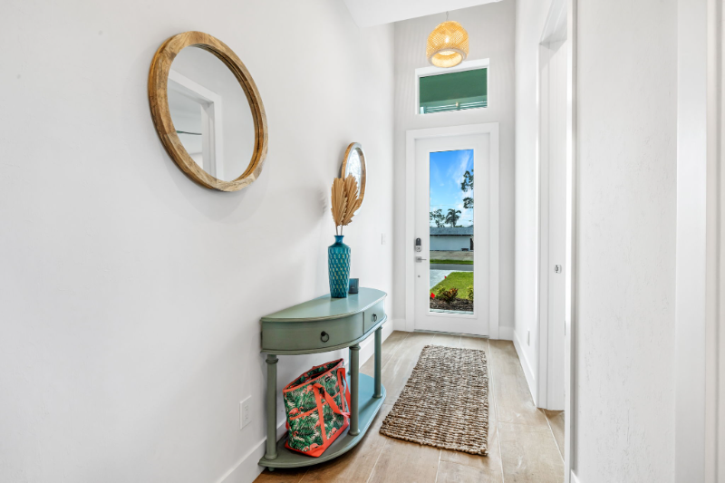 789 109th Ave N - Photo 4 of 28