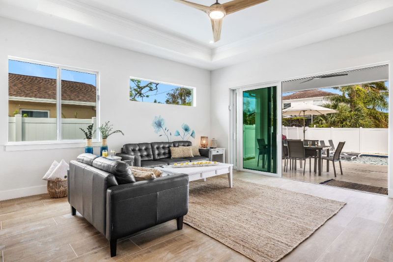 789 109th Ave N - Photo 5 of 28