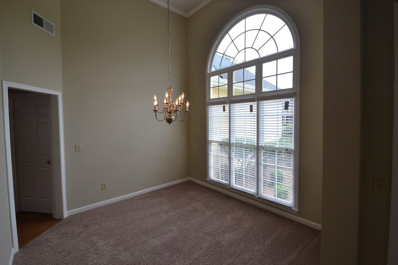 402 Hidden Hills Ct - Photo 2 of 12