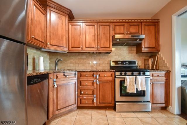 1146 Stephanie Dr - Photo 2 of 16