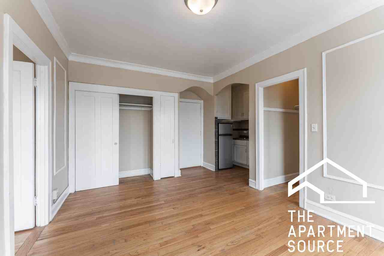 2801 N Keating Ave #301 - Photo 2 of 7