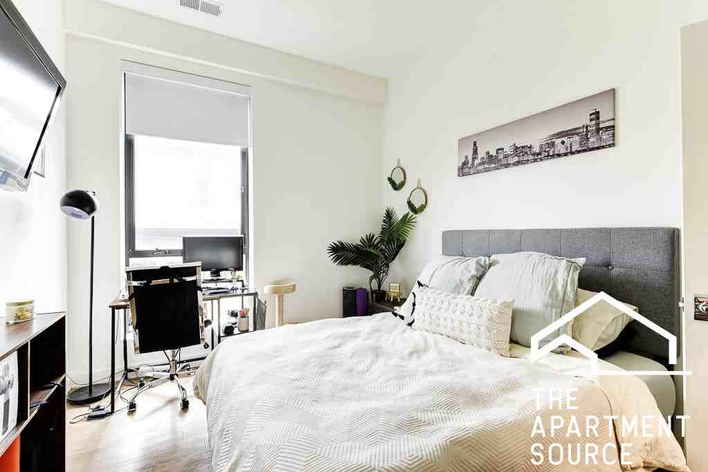 3462 N Lincoln Ave #202 - Photo 6 of 11