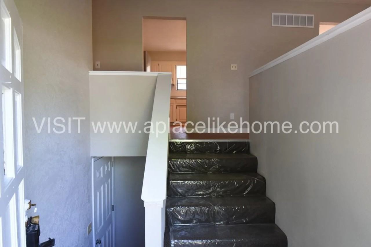 1105 W Elm Ter - Photo 2 of 22