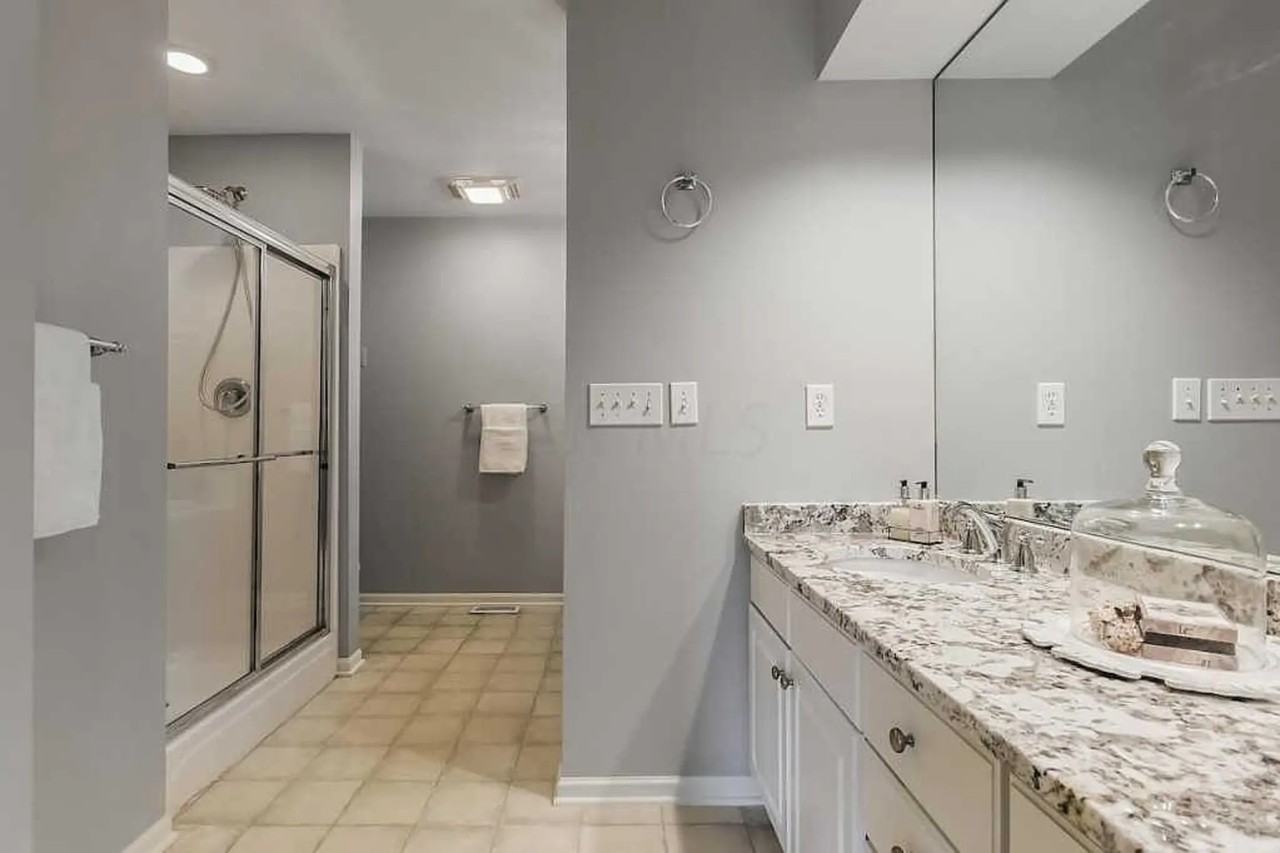 6021 Glenbarr Pl - Photo 3 of 9