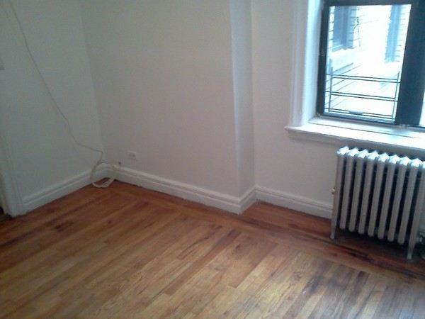 W 147th St and 8th Ave - W Harlem - Photo 2 of 6