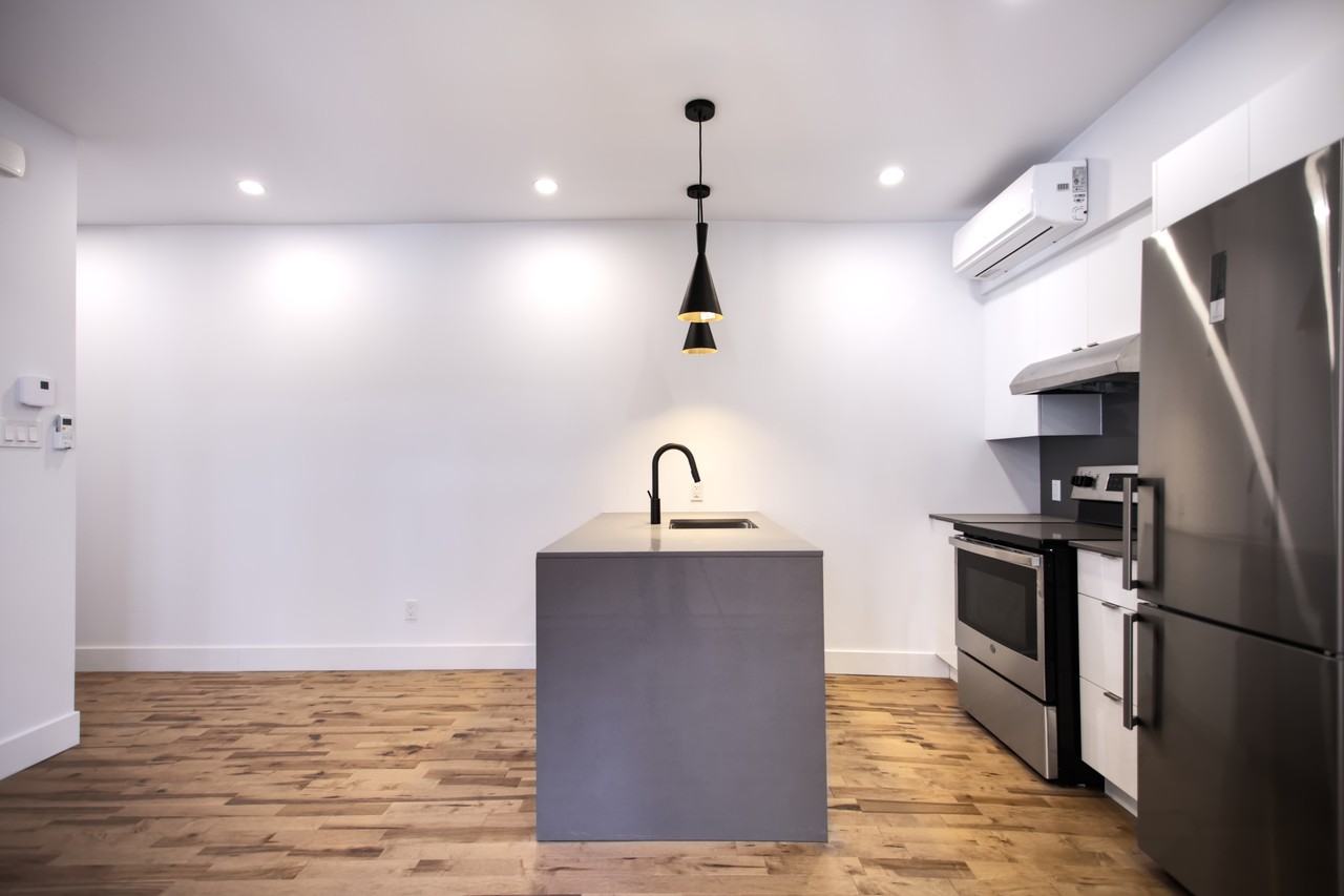 1476 Avenue Letourneux #1478 - Photo 4 of 15
