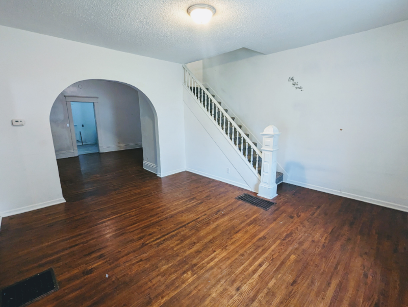 1307 S G St - Photo 2 of 13