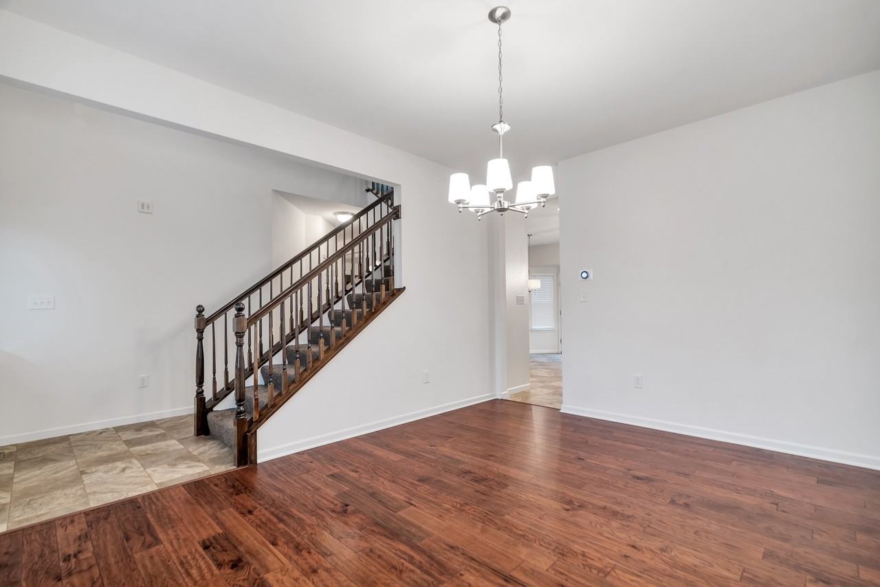 992 Meramec Grove Dr #NA - Photo 3 of 26