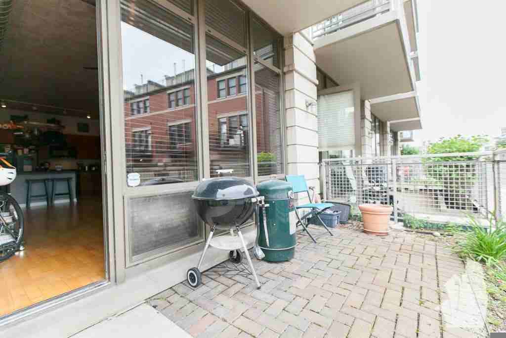 1000 N Kingsbury St #106 - Photo 2 of 17