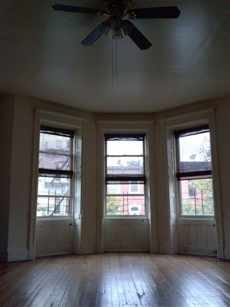 552 Hancock St - Photo 3 of 17