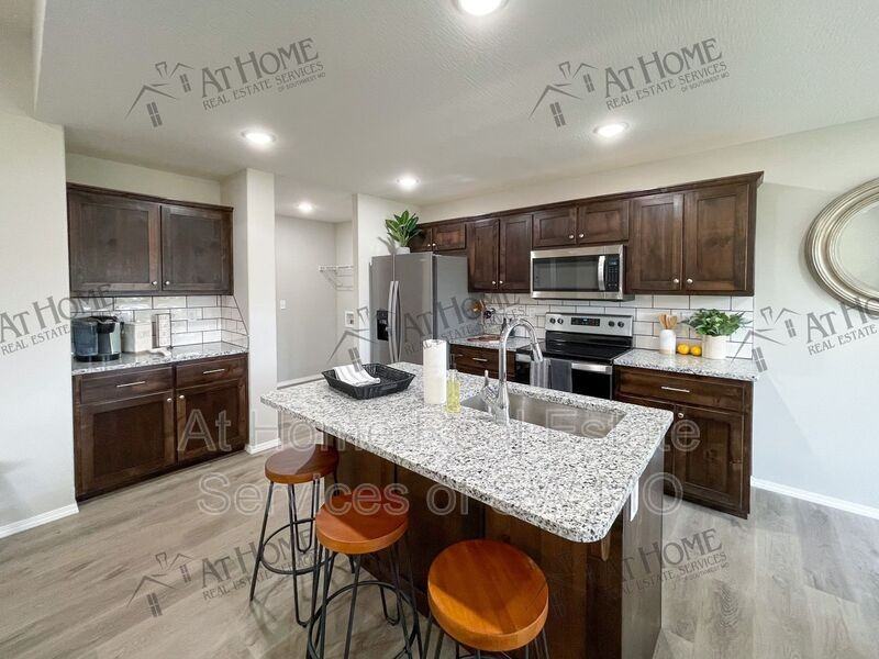 301 E Rosalie St - Photo 6 of 7