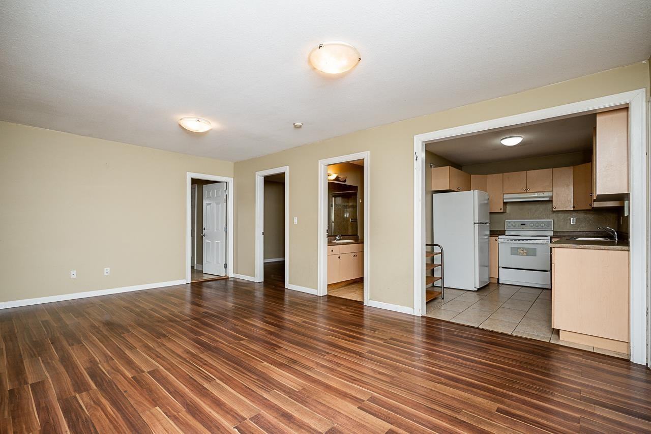 326 Hume Street - Photo 2 of 9