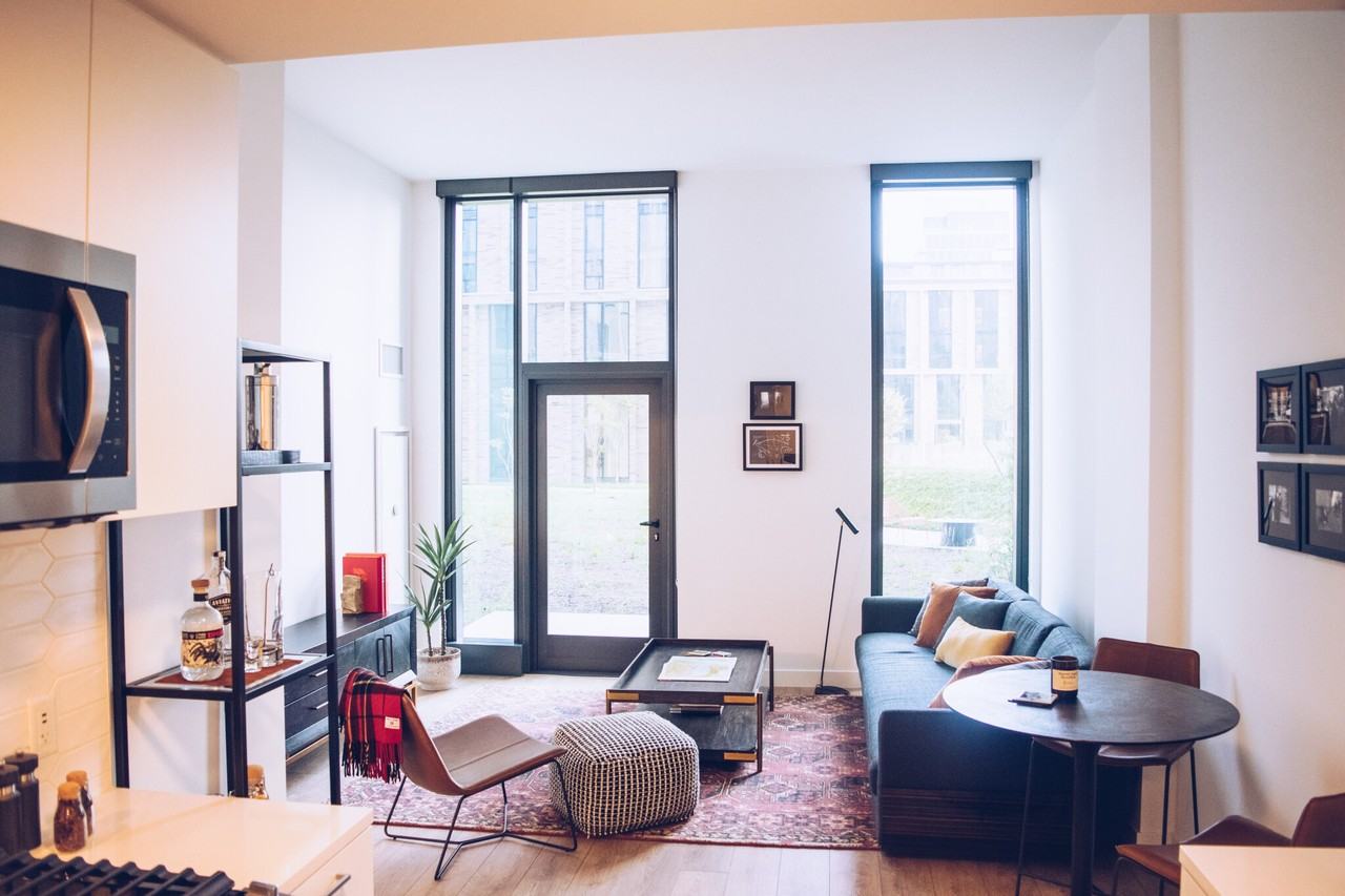 W Madison St #702N - Photo 4 of 35