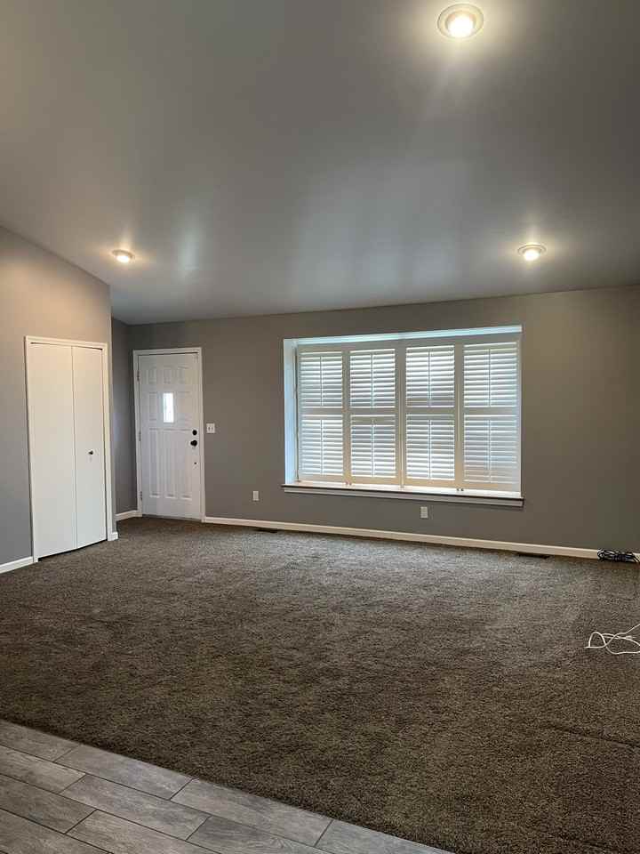 2353 Hessel Ave #NA - Photo 2 of 20