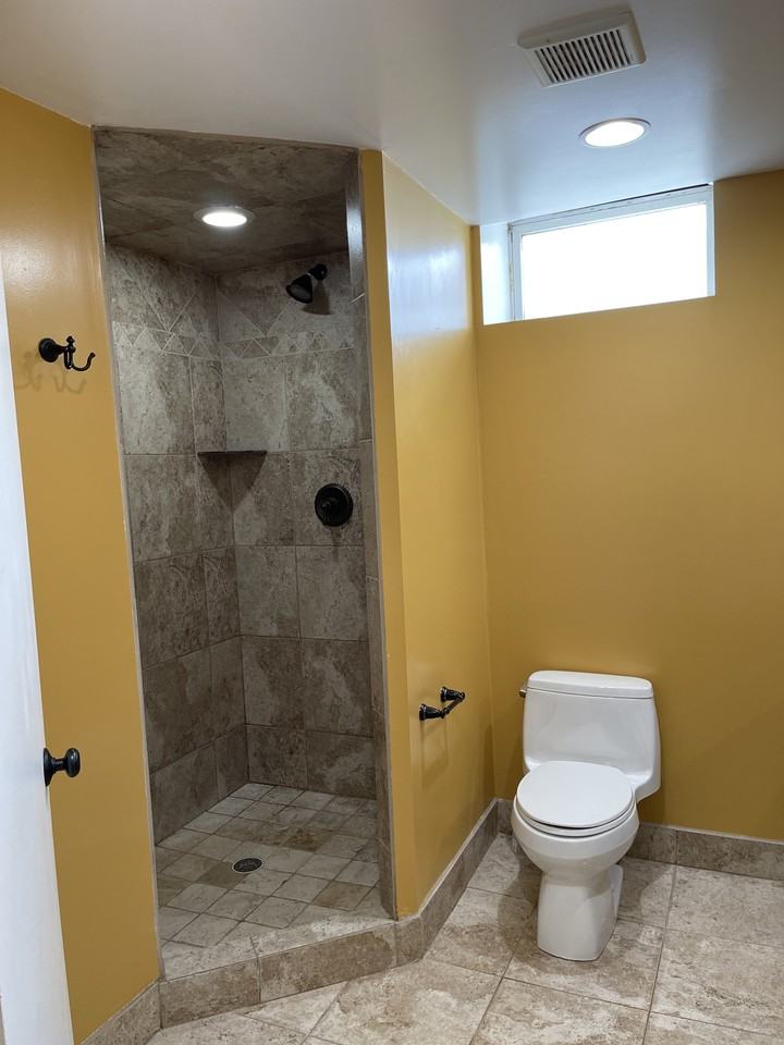 2353 Hessel Ave #NA - Photo 3 of 20